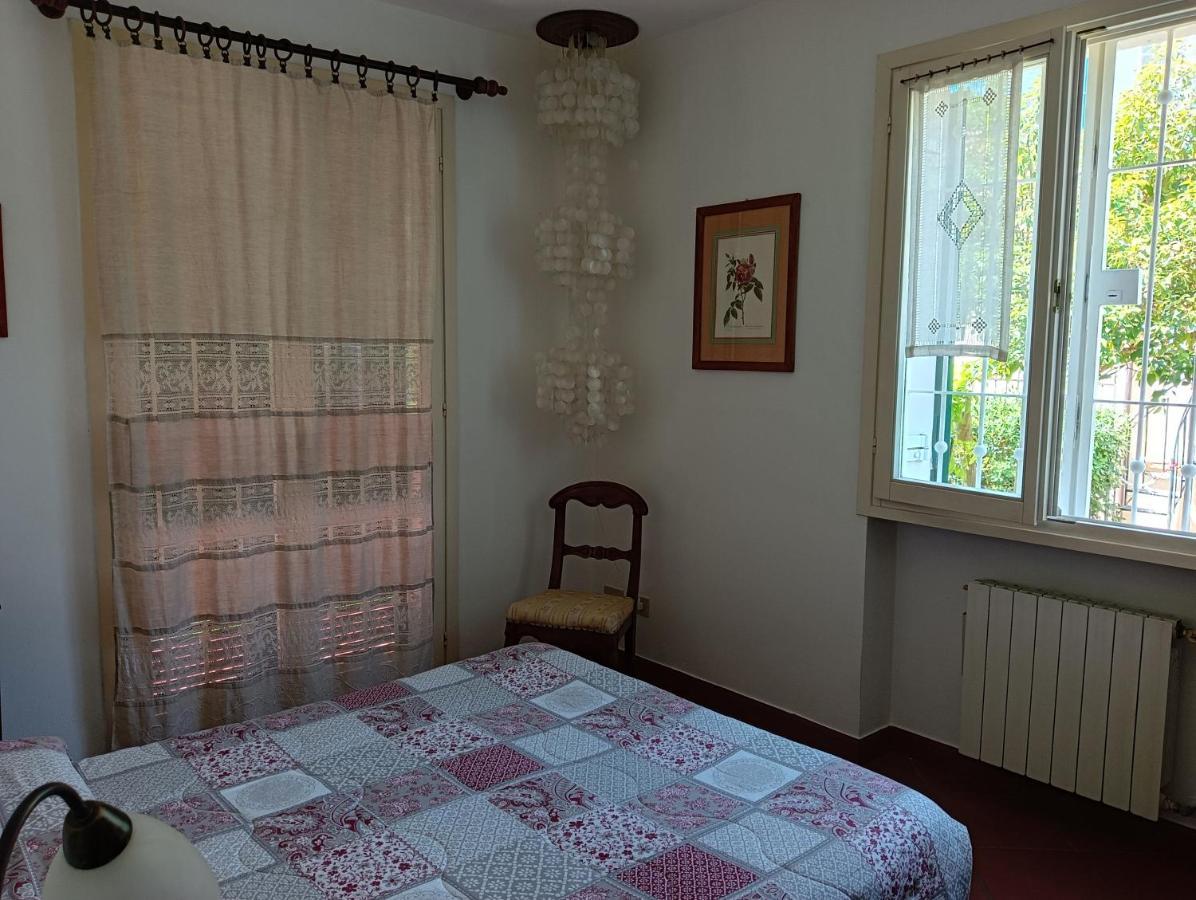 Villetta Con Giardino A Due Passi Dal Mare Imperia Exterior foto
